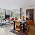 Character Flat With Terrace Close To Eiffel Tower In Paris - Welkeys